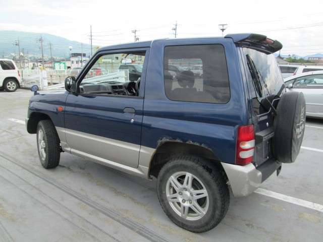 mitsubishi pajero-mini 1998 CFJ0212787 image 2