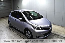 toyota vitz 2013 -TOYOTA--Vitz NSP130-2135064---TOYOTA--Vitz NSP130-2135064-