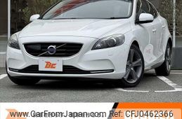 volvo v40 2013 -VOLVO--Volvo V40 MB4164T--E2087569---VOLVO--Volvo V40 MB4164T--E2087569-