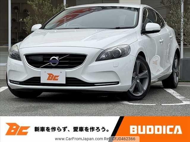 volvo v40 2013 -VOLVO--Volvo V40 MB4164T--E2087569---VOLVO--Volvo V40 MB4164T--E2087569- image 1