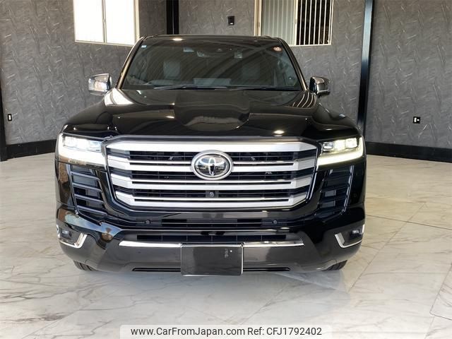 toyota land-cruiser 2024 CFJ1792402 image 2