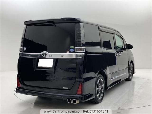 toyota voxy 2018 CFJ1601341 image 2