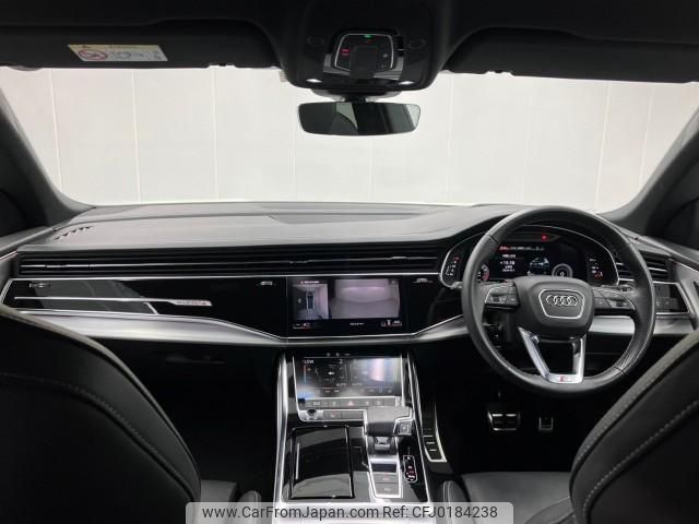 audi q8 2022 quick_quick_3AA-F1DCBA_WAUZZZF1XND017502 image 2