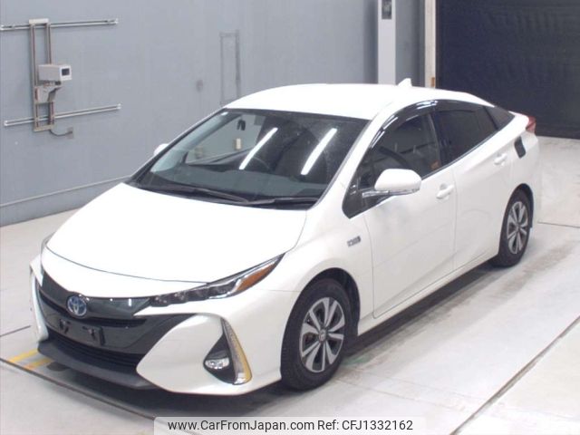 toyota prius-phv 2018 -TOYOTA--Prius PHV ZVW52-3067524---TOYOTA--Prius PHV ZVW52-3067524- image 1