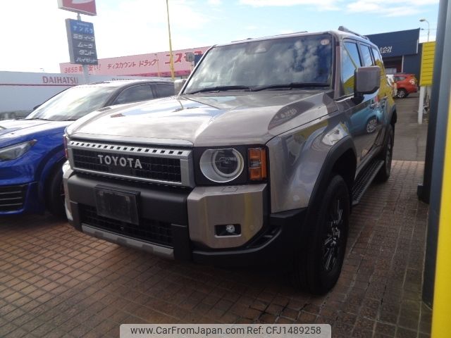 toyota land-cruiser-wagon 2025 CFJ1489258 image 1