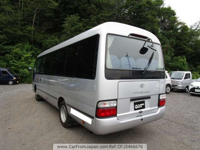 1/24 トヨタ コースター TOYOTA COASTER トヨタ特注 1/24 トヨタ コースター TOYOTA COASTER - メルカリ