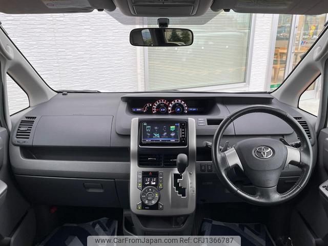 toyota voxy 2009 quick_quick_ZRR70W_ZRR70-0201716 image 2