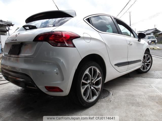 citroen ds4 2012 -CITROEN--Citroen DS4 B7C5F03S--CY534638---CITROEN--Citroen DS4 B7C5F03S--CY534638- image 2