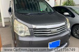toyota noah 2010 CFJ1736749
