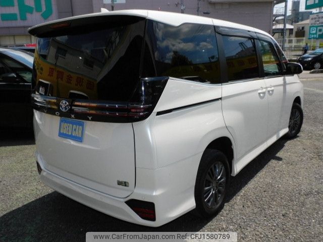 toyota voxy 2023 CFJ1580789 image 2