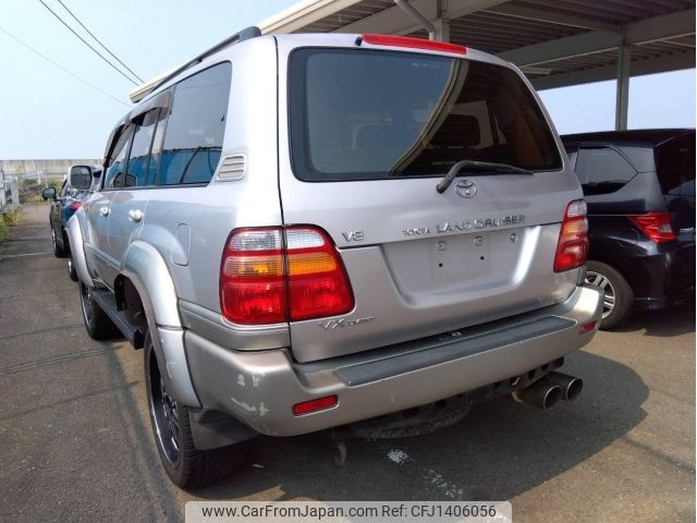 toyota land-cruiser-wagon 1998 -TOYOTA--Land Cruiser Wagon UZJ100W--UZJ1000019824---TOYOTA--Land Cruiser Wagon UZJ100W--UZJ1000019824- image 2