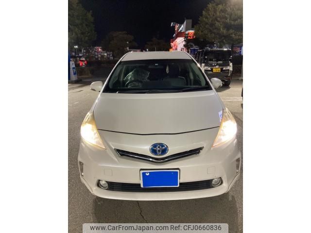 toyota prius-α 2012 -TOYOTA--Prius α DAA-ZVW40W--ZVW40-3021426---TOYOTA--Prius α DAA-ZVW40W--ZVW40-3021426- image 1