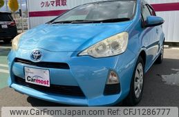 toyota aqua 2013 -TOYOTA--AQUA DAA-NHP10--NHP10-2209679---TOYOTA--AQUA DAA-NHP10--NHP10-2209679-