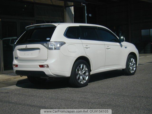 mitsubishi outlander-phev 2015 -MITSUBISHI 【滋賀 301ｿ8512】--Outlander PHEV GG2W--0108157---MITSUBISHI 【滋賀 301ｿ8512】--Outlander PHEV GG2W--0108157- image 2