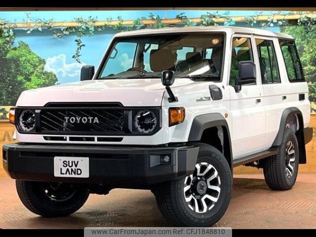 toyota land-cruiser-wagon 2025 CFJ1848810 image 1
