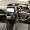 toyota noah 2019 CFJ1633185 image 12