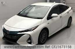 toyota prius-phv 2018 CFJ1673158