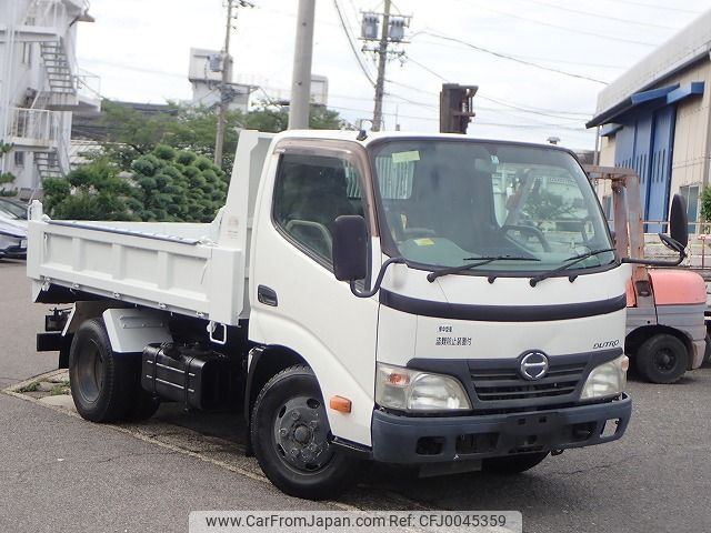 hino dutro 2010 24011203 image 1