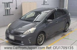 toyota prius-α 2013 CFJ1709135