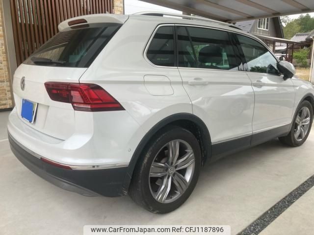 volkswagen tiguan 2018 -VOLKSWAGEN--VW Tiguan ABA-5NCZE--WVGZZZ5NZJW880646---VOLKSWAGEN--VW Tiguan ABA-5NCZE--WVGZZZ5NZJW880646- image 2