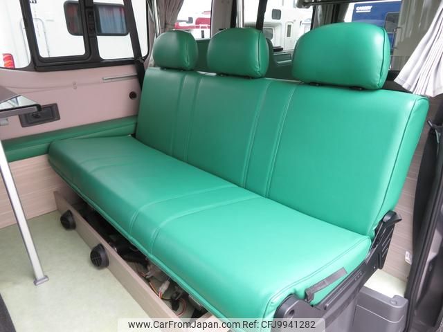 nissan nv350-caravan-van 2014 GOO_JP_700040379030240627001 image 2