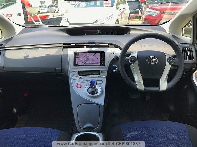 toyota prius 2013 -TOYOTA--Prius DAA-ZVW30--ZVW30-5631789---TOYOTA--Prius DAA-ZVW30--ZVW30-5631789- image 2