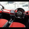 volkswagen up 2016 -VOLKSWAGEN--VW up AACHYW--GD053339---VOLKSWAGEN--VW up AACHYW--GD053339- image 31