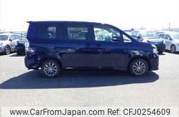 toyota voxy 2009 NIKYO_XL40858