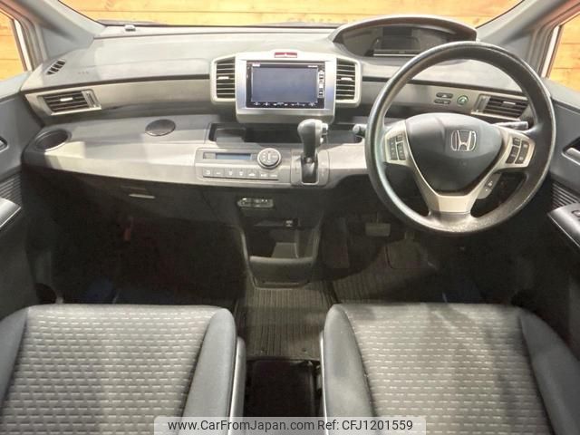 honda freed-spike-hybrid 2013 quick_quick_GP3_GP3-1112939 image 2