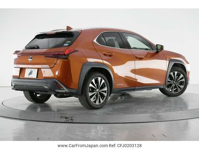 lexus ux 2018 -LEXUS--Lexus UX 6AA-MZAH10--MZAH10-2000520---LEXUS--Lexus UX 6AA-MZAH10--MZAH10-2000520- image 2