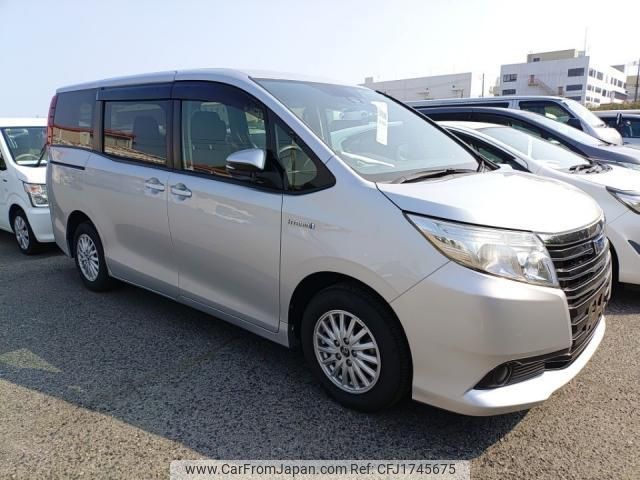 toyota noah 2016 CFJ1745675 image 2