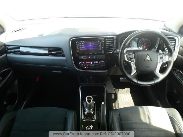 mitsubishi outlander-phev 2015 quick_quick_GG2W_GG2W-0306545 image 2