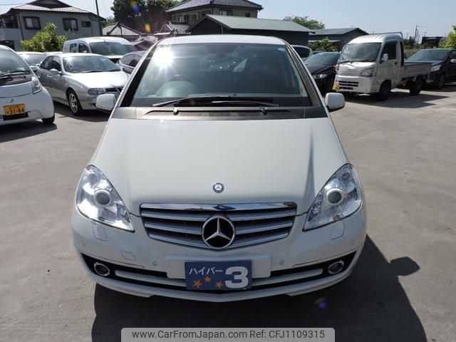 mercedes-benz a-class 2011 GOO_JP_700054078630250501003 image 2