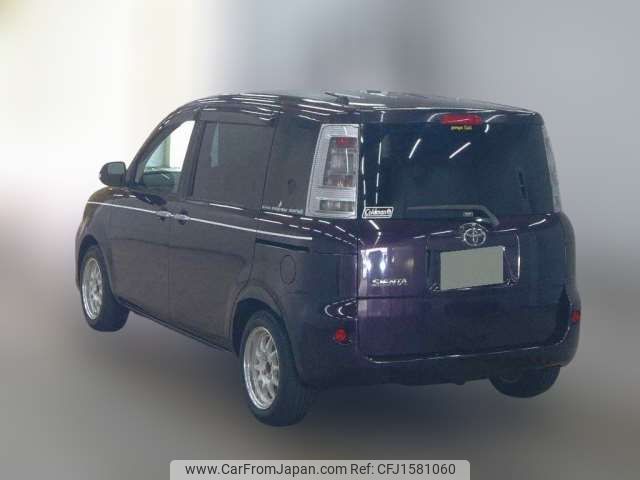 toyota sienta 2011 CFJ1581060 image 2