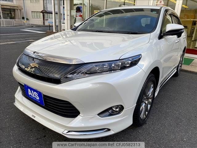 toyota harrier 2015 -TOYOTA--Harrier DBA-ZSU65W--ZSU65-0012111---TOYOTA--Harrier DBA-ZSU65W--ZSU65-0012111- image 1