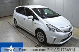 toyota prius-α 2014 CFJ1736914