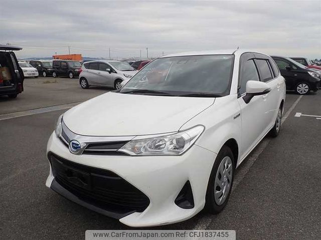 toyota corolla-fielder 2018 CFJ1837455 image 2