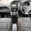 toyota noah 2018 CFJ1721339 image 16