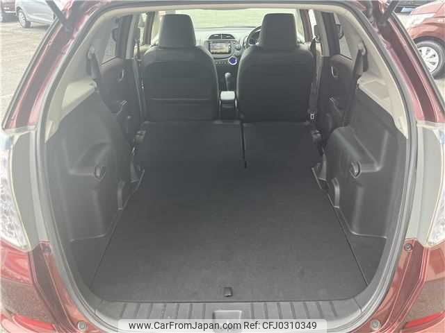 honda fit-shuttle 2013 TE4095 image 2