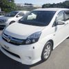 toyota isis 2015 quick_quick_DBA-ZGM10W_ZGM10-0065642 image 1