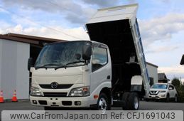 hino dutro 2014 CFJ1691043