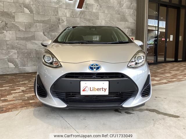 toyota aqua 2018 CFJ1733049 image 2
