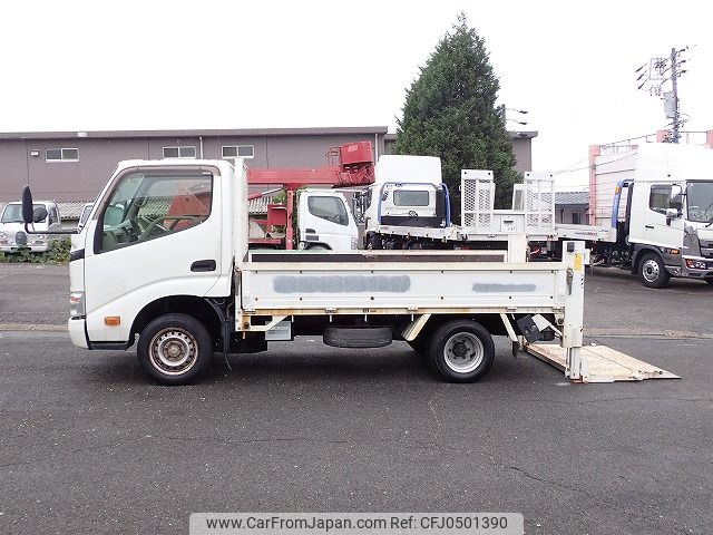 toyota dyna-truck 2013 24231901 image 2