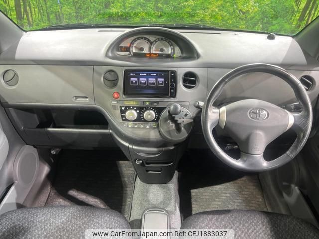 toyota sienta 2011 CFJ1883037 image 2