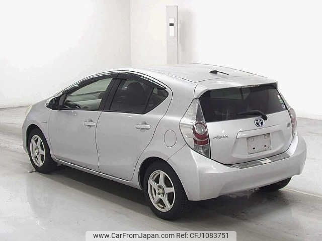 toyota aqua 2012 -TOYOTA--AQUA NHP10--6053918---TOYOTA--AQUA NHP10--6053918- image 2