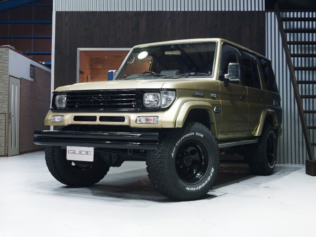 car_f59fdbdd-0994-45b1-9911-