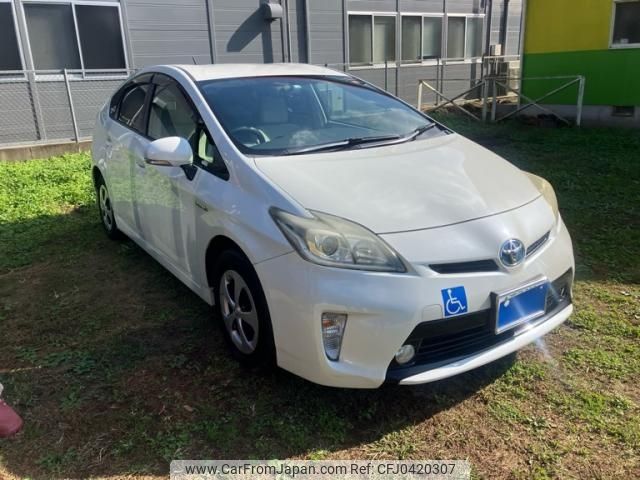 toyota prius 2012 -TOYOTA--Prius DAA-ZVW30--ZVW30-1487112---TOYOTA--Prius DAA-ZVW30--ZVW30-1487112- image 1