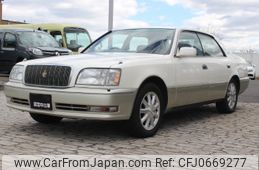toyota crown-majesta 1995 -TOYOTA--Crown Majesta UZS151--0008890---TOYOTA--Crown Majesta UZS151--0008890-