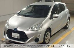 toyota aqua 2015 -TOYOTA 【徳島 531ﾙ8181】--AQUA DAA-NHP10--NHP10-6386144---TOYOTA 【徳島 531ﾙ8181】--AQUA DAA-NHP10--NHP10-6386144-