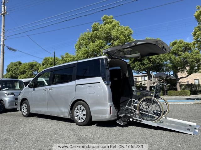 toyota voxy 2017 CFJ1665739 image 1